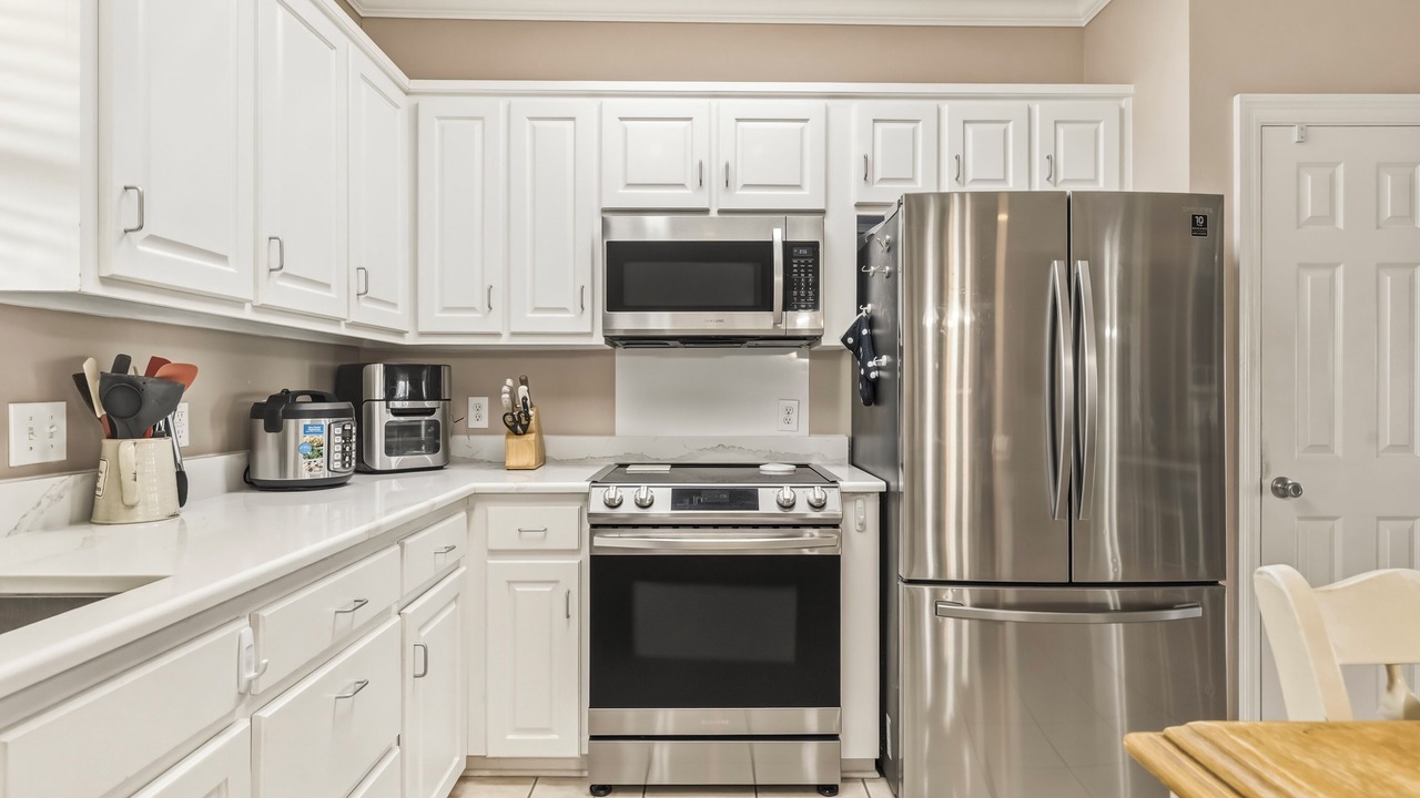 Photo of Kitchen in Silver Cay