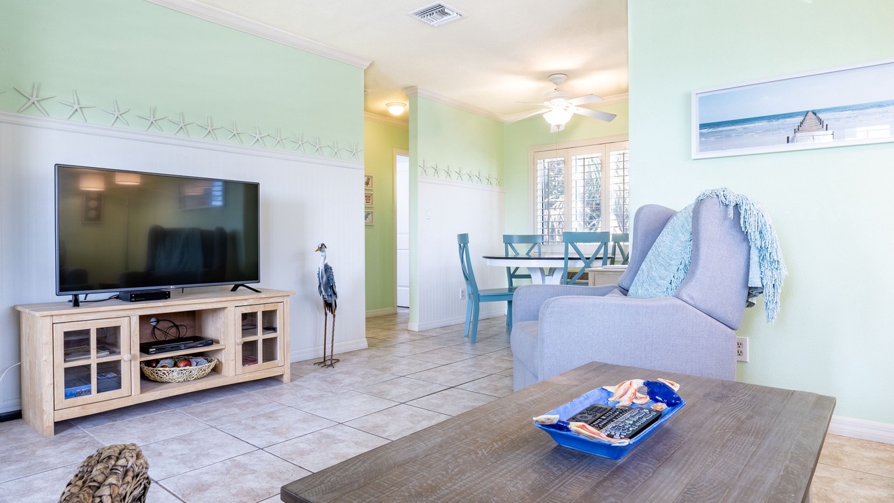 Photo of Livingroom in Holmes Beach