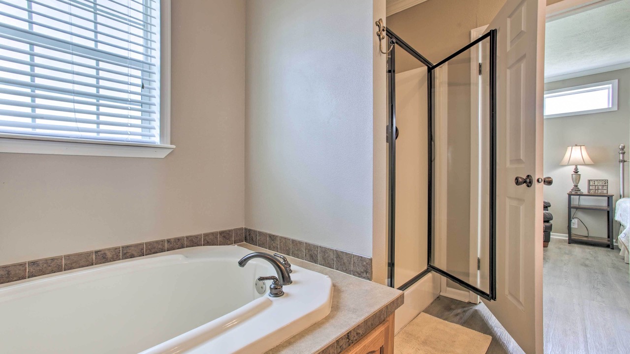 Photo of Bathroom in Lake Catherine