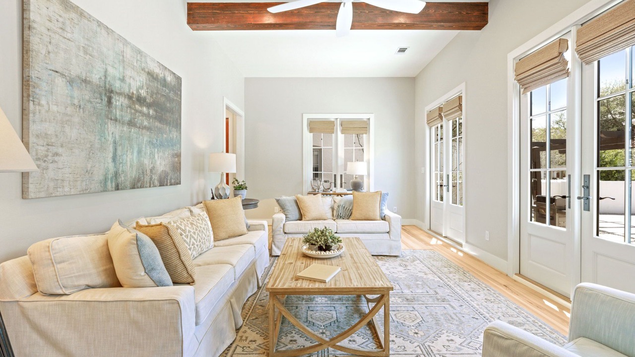Photo of Livingroom in Rosemary Beach