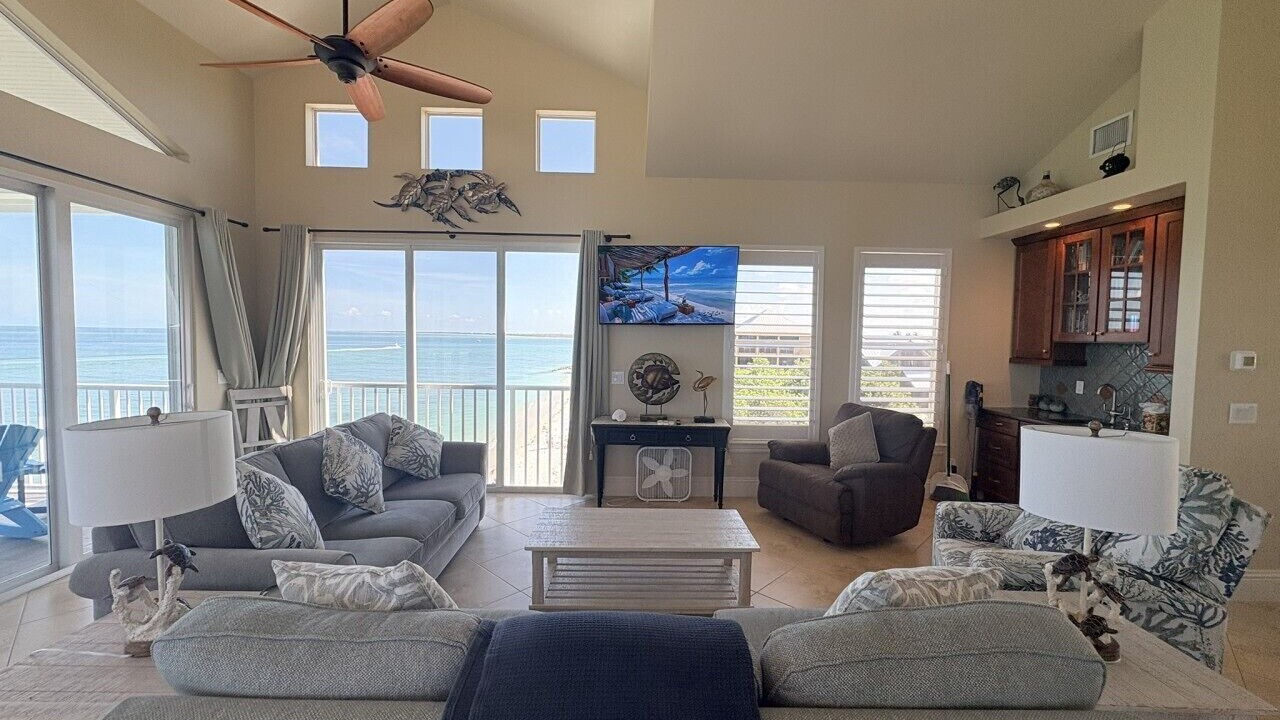 Photo of Livingroom in Jose's Hideaway