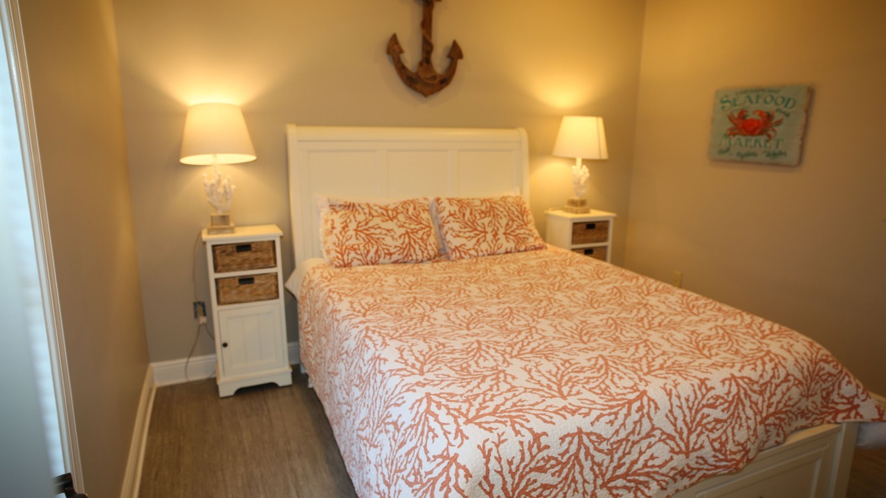 Photo of Bedroom in Cape San Blas