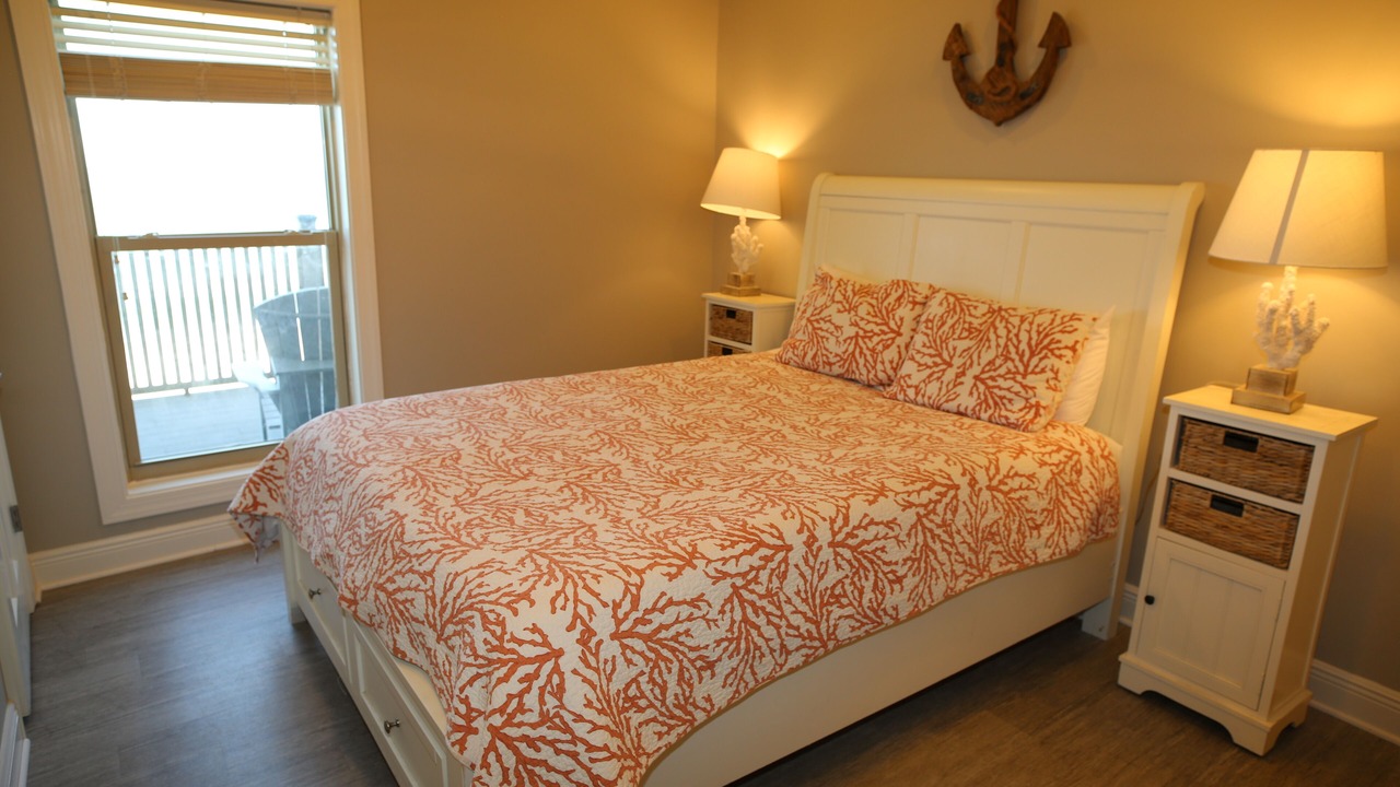 Photo of Bedroom in Cape San Blas