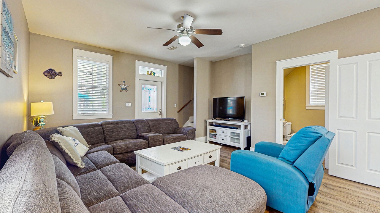 Photo of Livingroom in Port St. Joe
