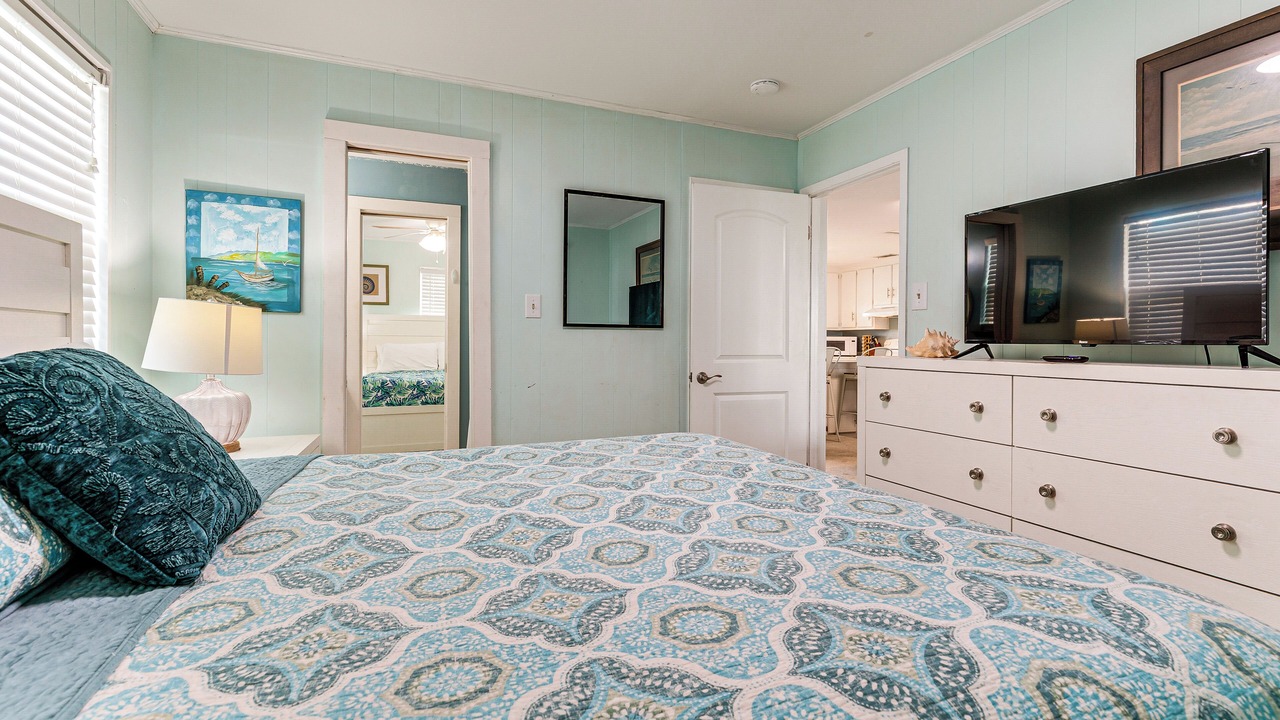 Photo of Bedroom in Silver Cay