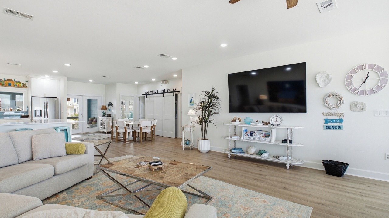 Photo of Livingroom in Pensacola Beach