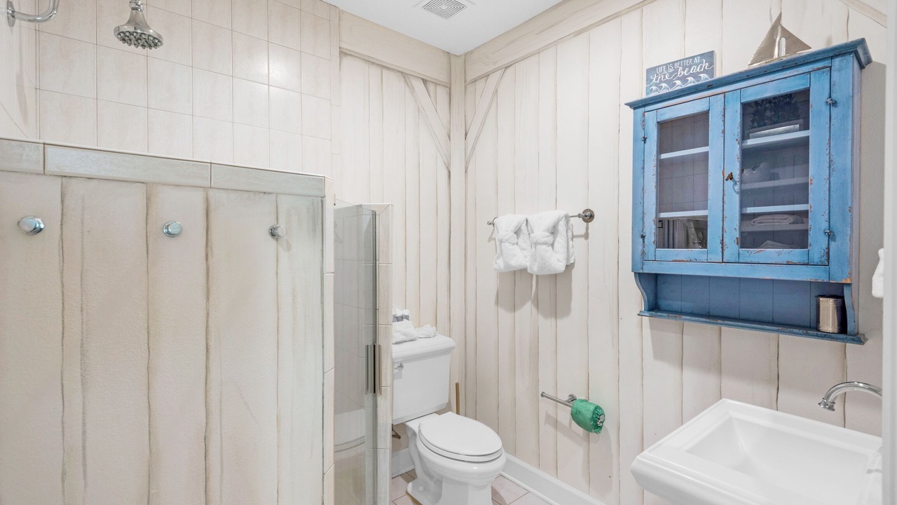 Photo of Bathroom in White Sands