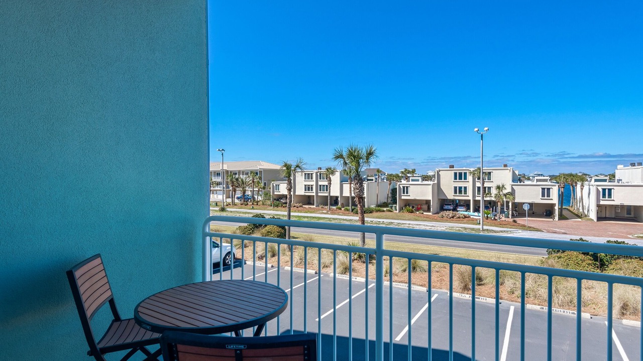 Photo of Patio Balcony in White Sands