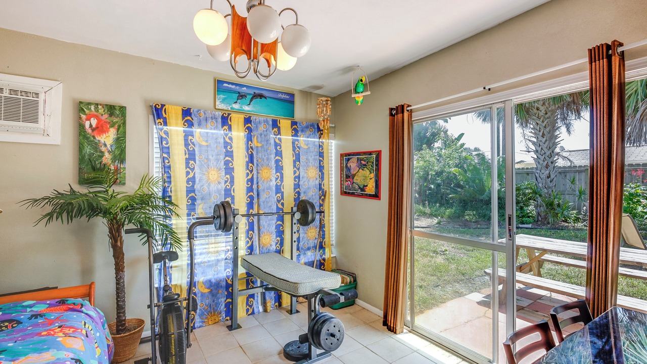 Photo of Bedroom in Oakview Heights