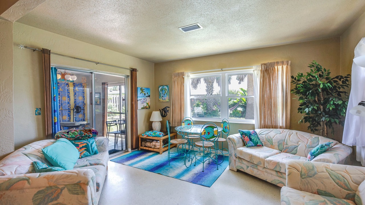 Photo of Livingroom in Oakview Heights