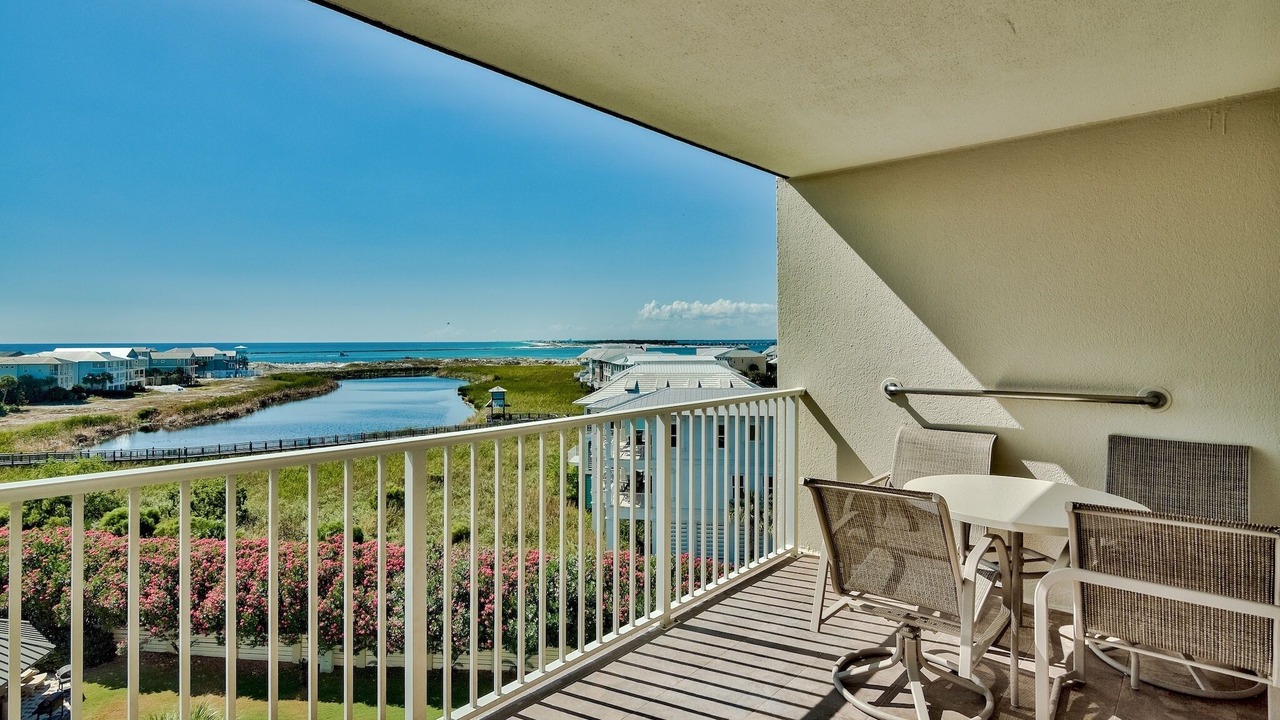 Photo of Patio Balcony in Holiday Isle