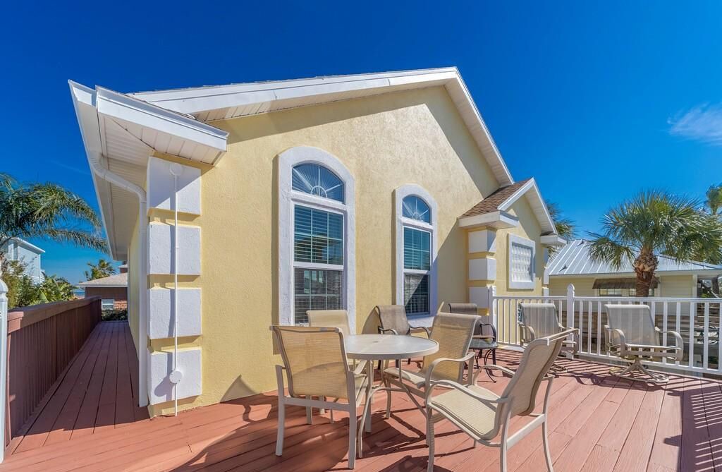 Photo of Patio Balcony in Butler Beach