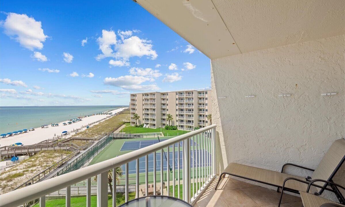 Photo of Patio Balcony in Holiday Isle
