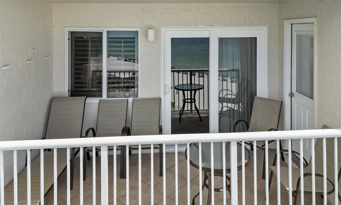 Photo of Patio Balcony in Holiday Isle