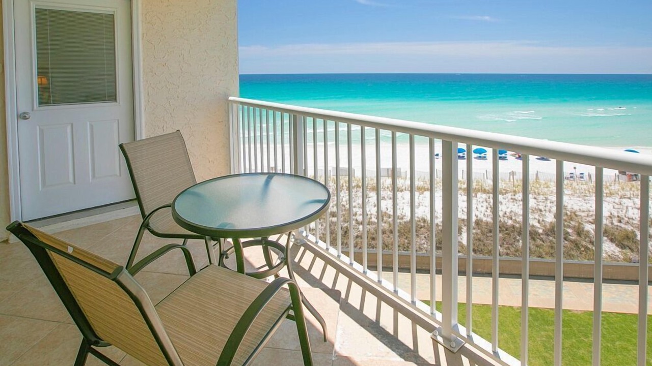 Photo of Patio Balcony in Holiday Isle