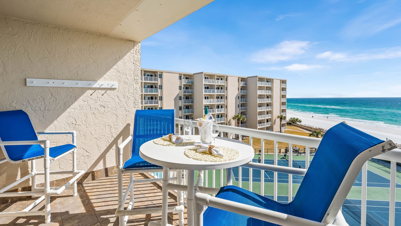Photo of Patio Balcony in Holiday Isle