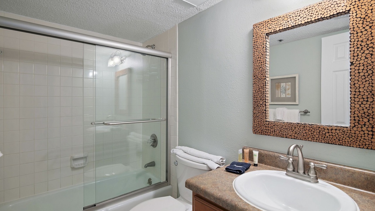 Photo of Bathroom in Holiday Isle