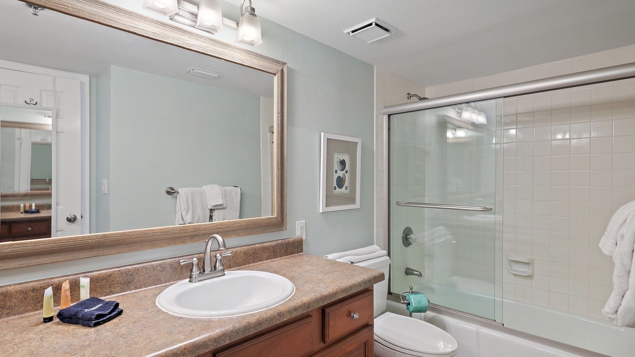 Photo of Bathroom in Holiday Isle