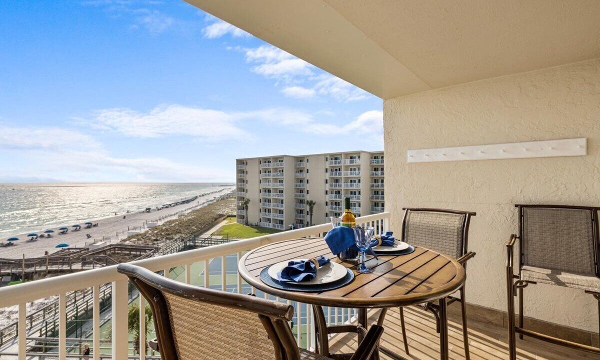 Photo of Patio Balcony in Holiday Isle