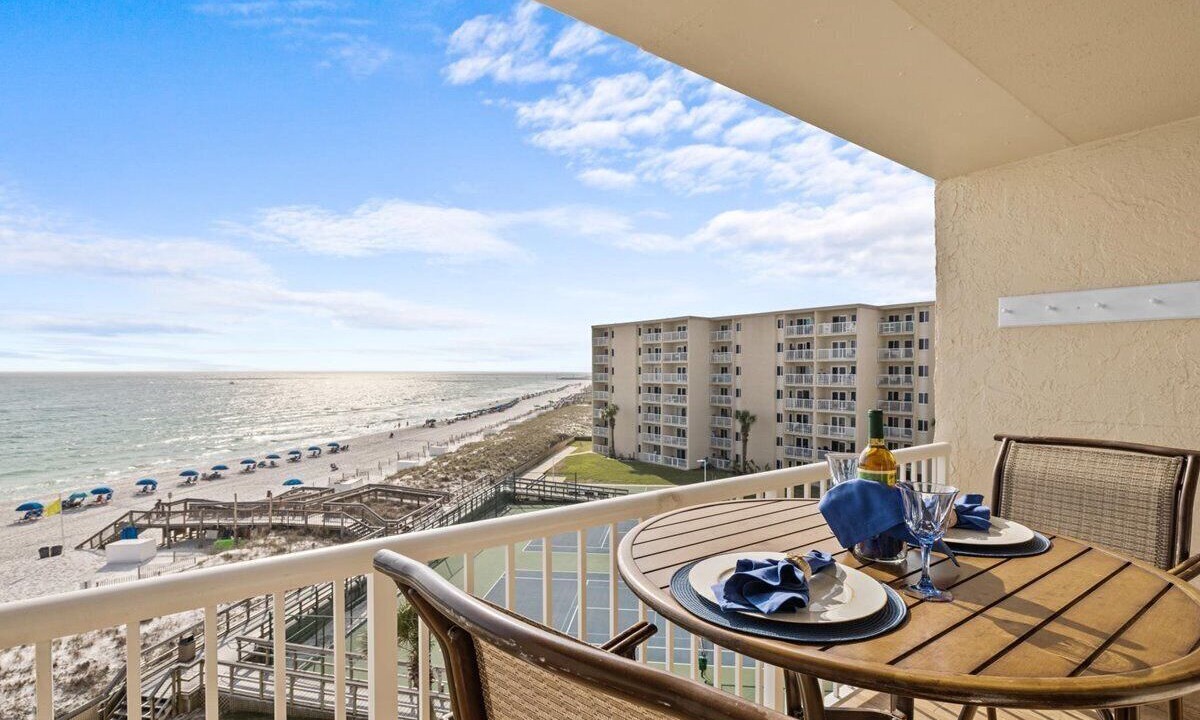 Photo of Patio Balcony in Holiday Isle