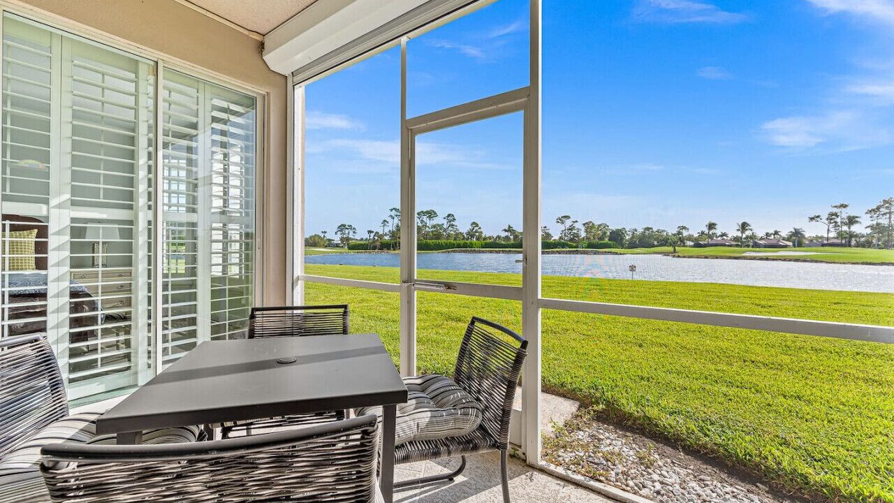 Photo of Outdoor in Naples
