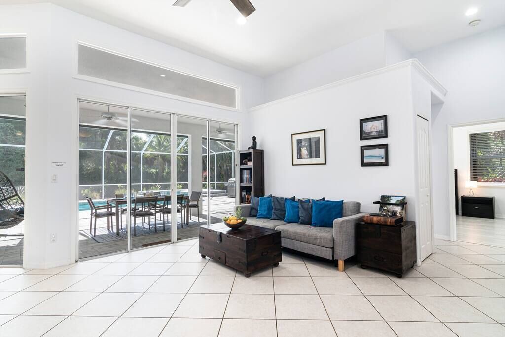 Photo of Livingroom in East Naples