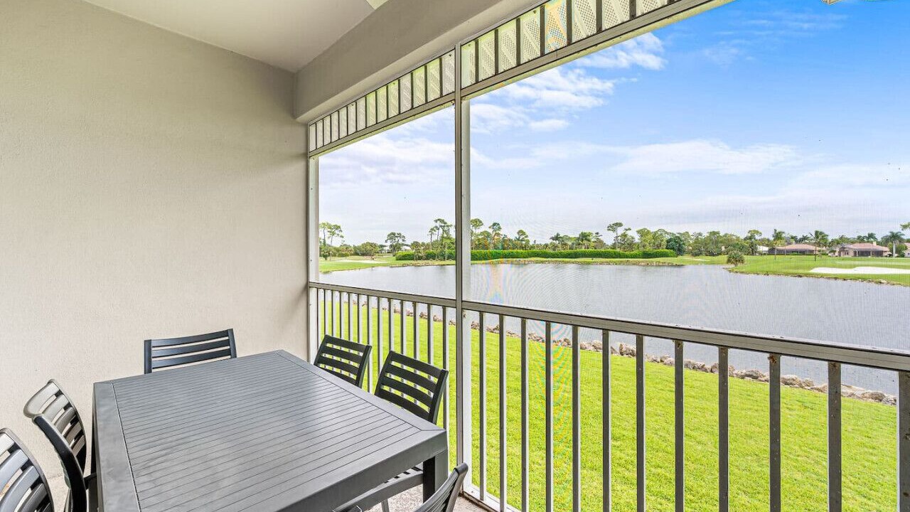 Photo of Outdoor in Naples