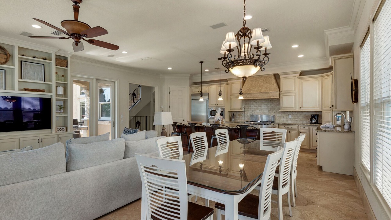 Photo of Others in Avalon Beach Estates