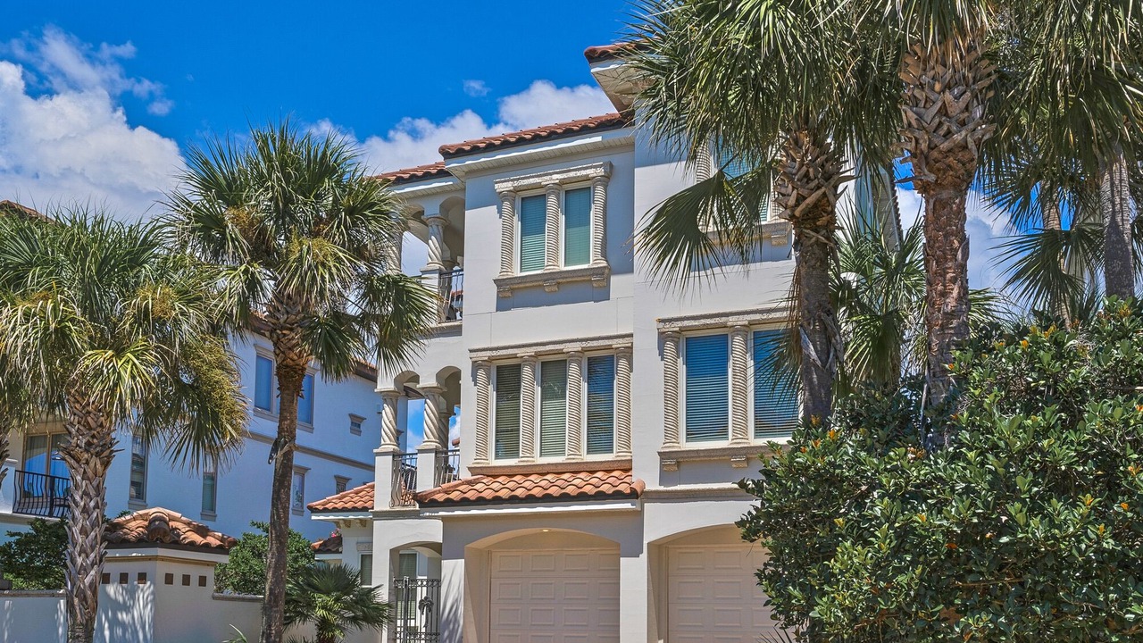 Photo of Others in Avalon Beach Estates