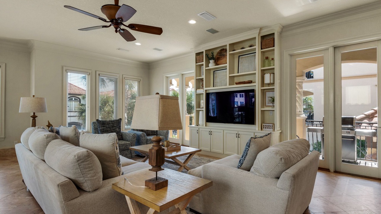 Photo of Others in Avalon Beach Estates