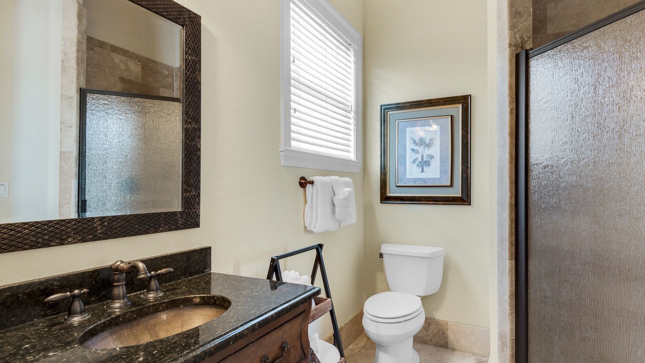 Photo of Bathroom in Avalon Beach Estates