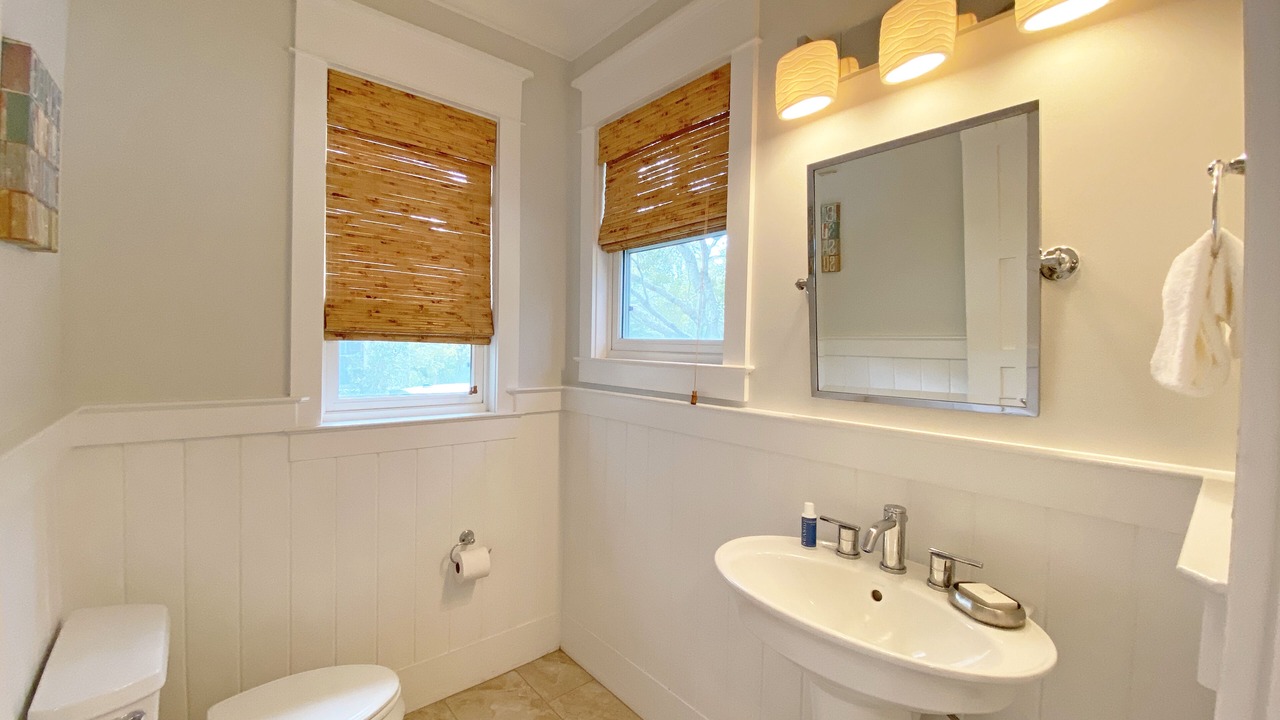 Photo of Bathroom in Seaside