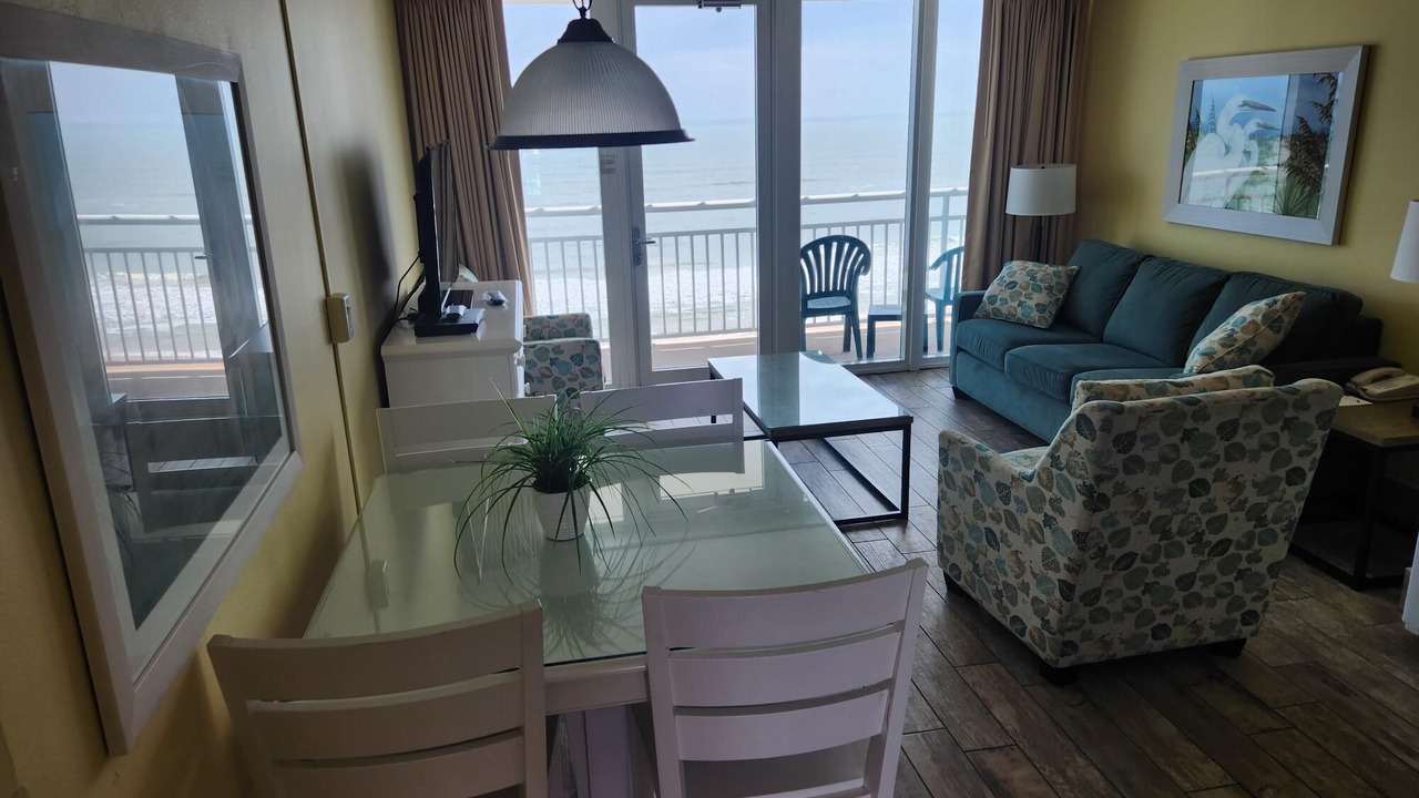 Photo of Livingroom in Ormond Beach