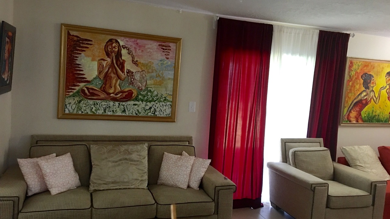 Photo of Livingroom in Longwood