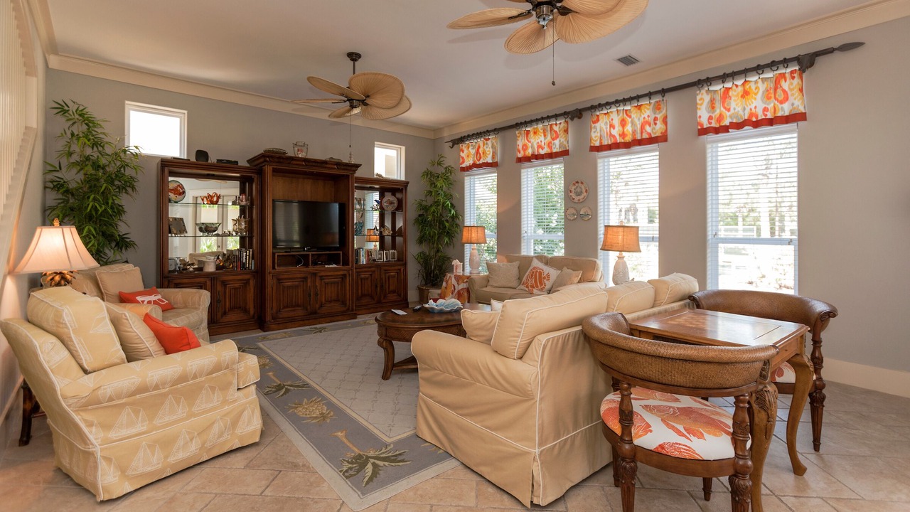 Photo of Livingroom in Fort Bay