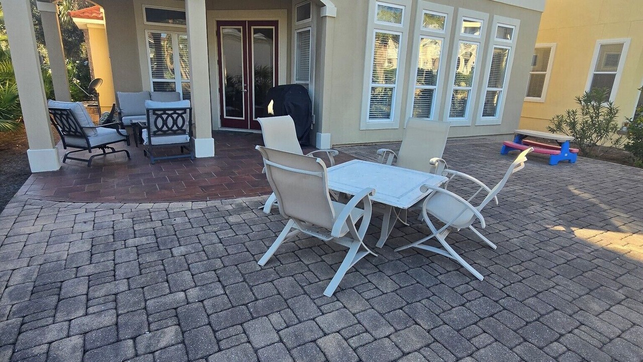 Photo of Outdoor in Fort Bay