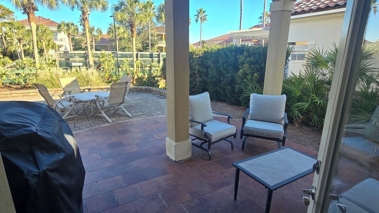 Photo of Outdoor in Fort Bay