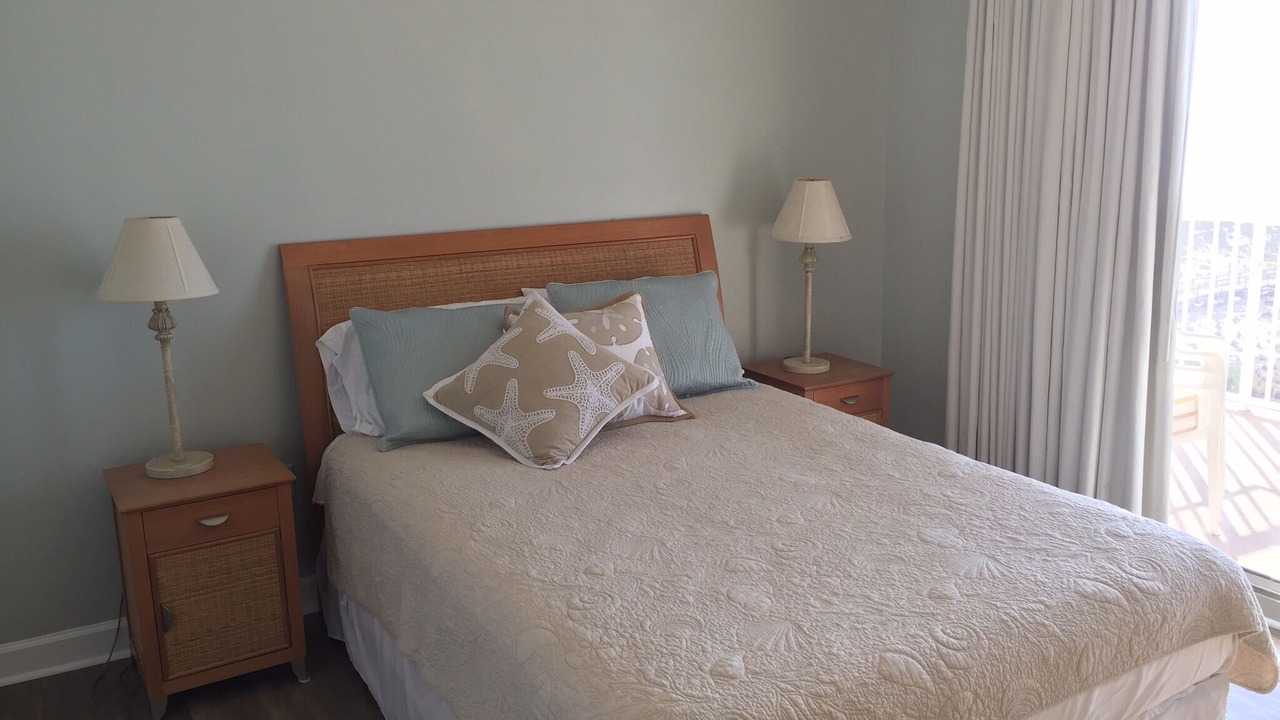 Photo of Bedroom in Pensacola Beach