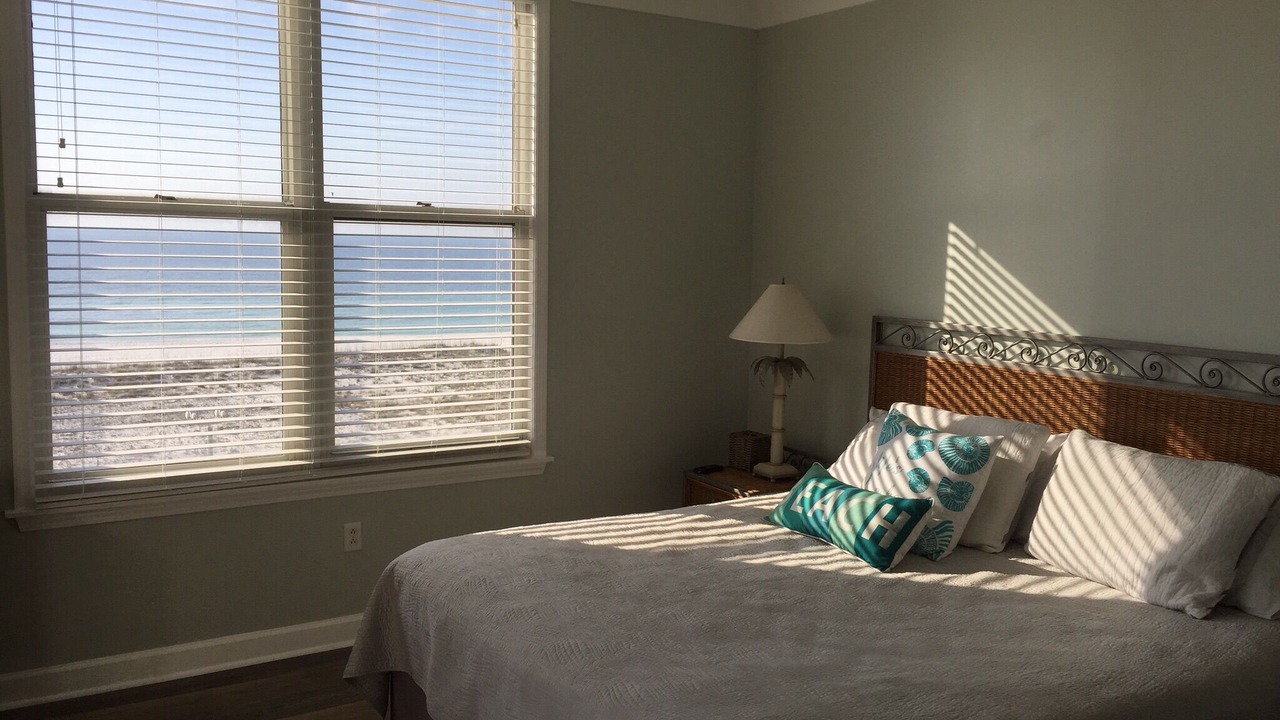 Photo of Bedroom in Pensacola Beach