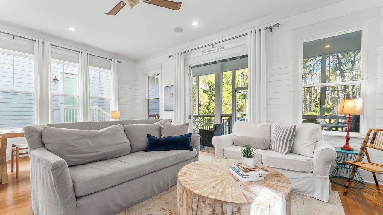 Photo of Livingroom in Seacrest Beach