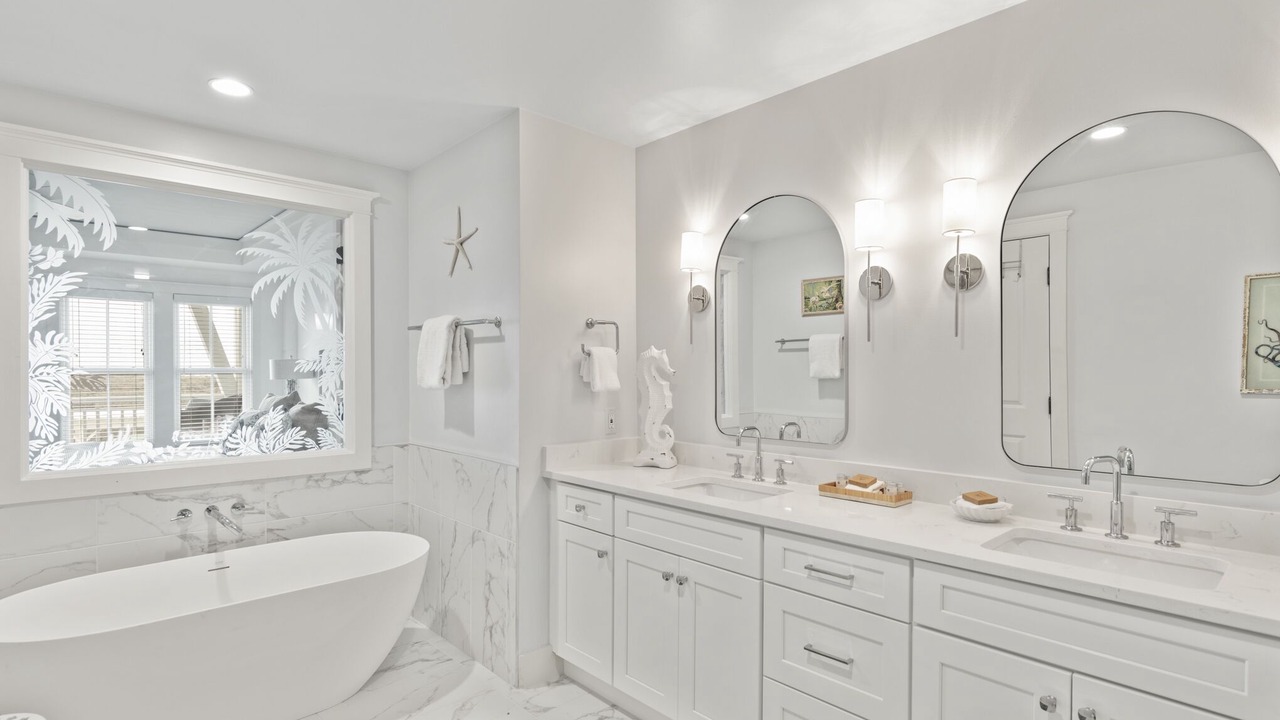Photo of Bathroom in Gulf District