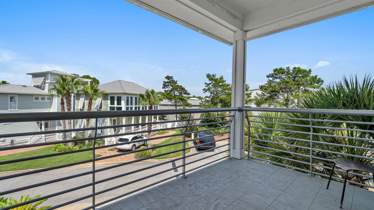 Photo of Patio Balcony in Emerald Waters Village