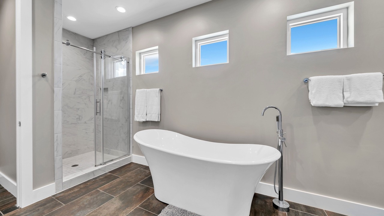 Photo of Bathroom in Emerald Waters Village