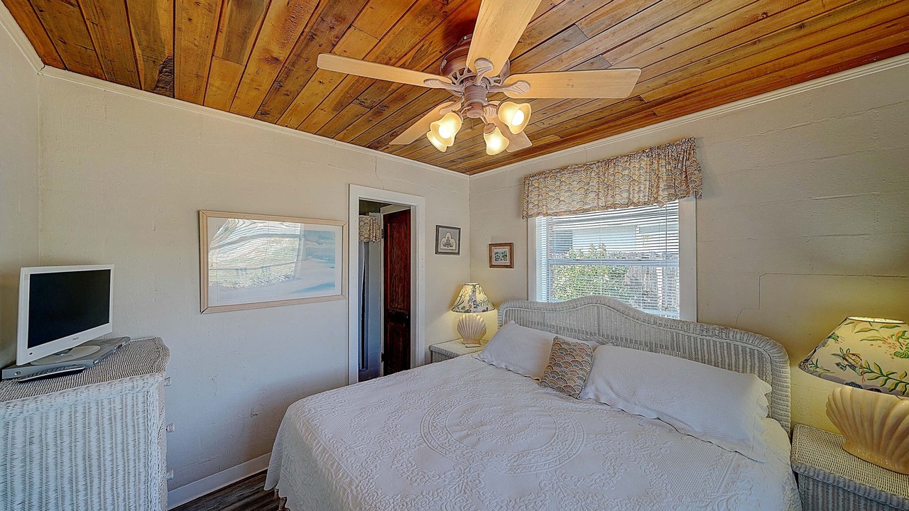 Photo of Bedroom in Kiska Beach