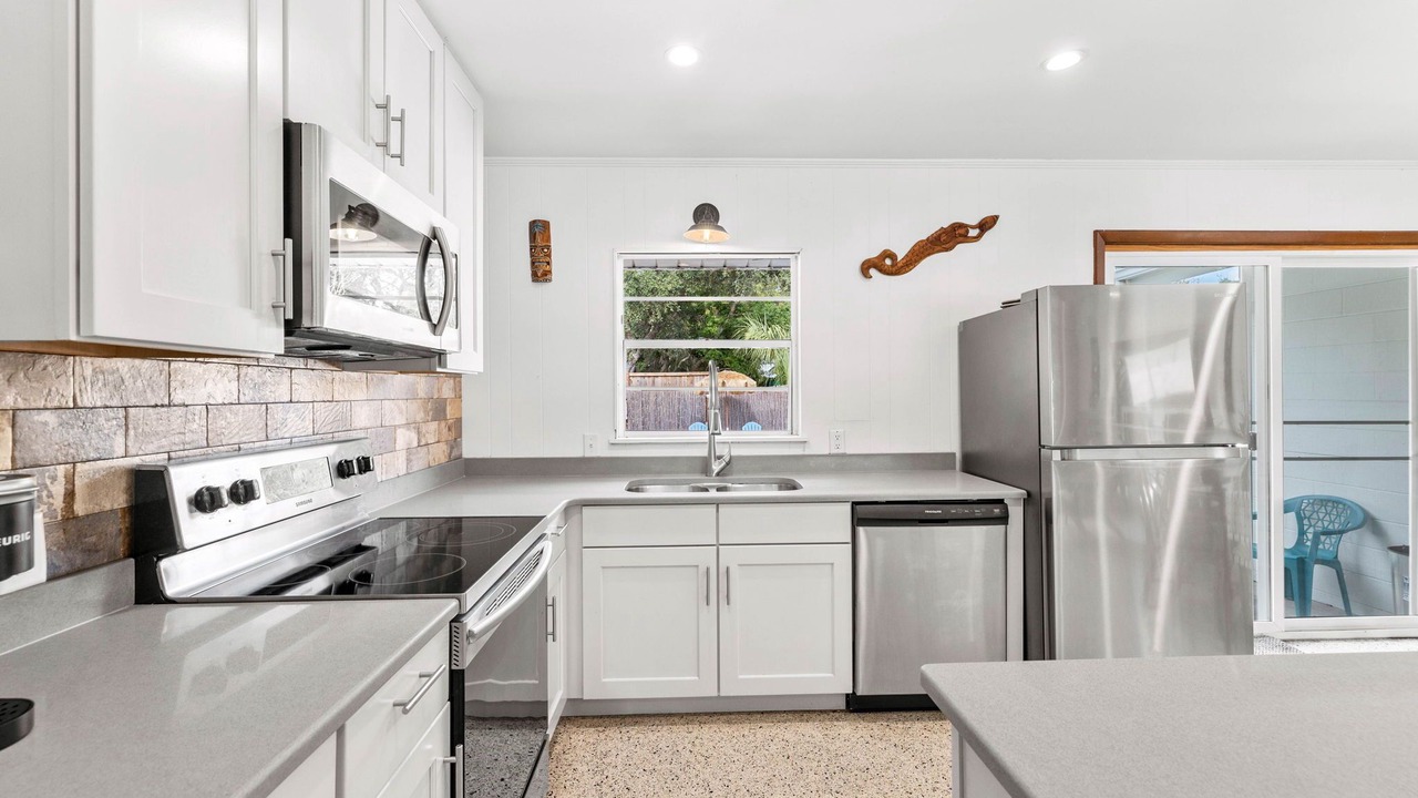 Photo of Kitchen in Laguna Beach Estates