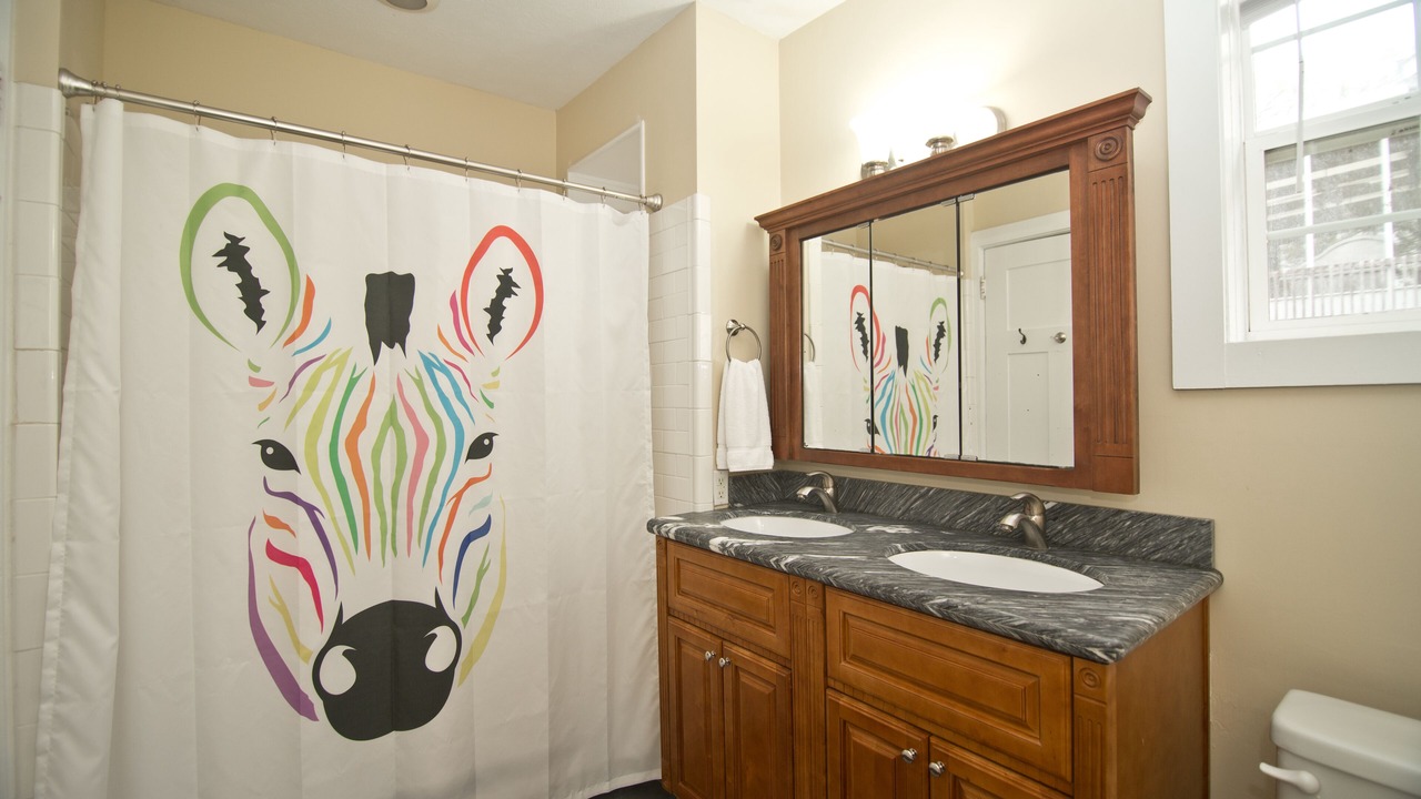 Photo of Bathroom in Broadmoor
