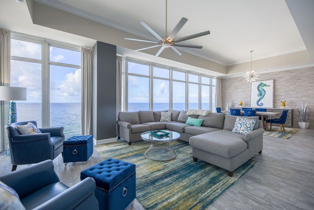 Photo of Livingroom in Thomas Drive