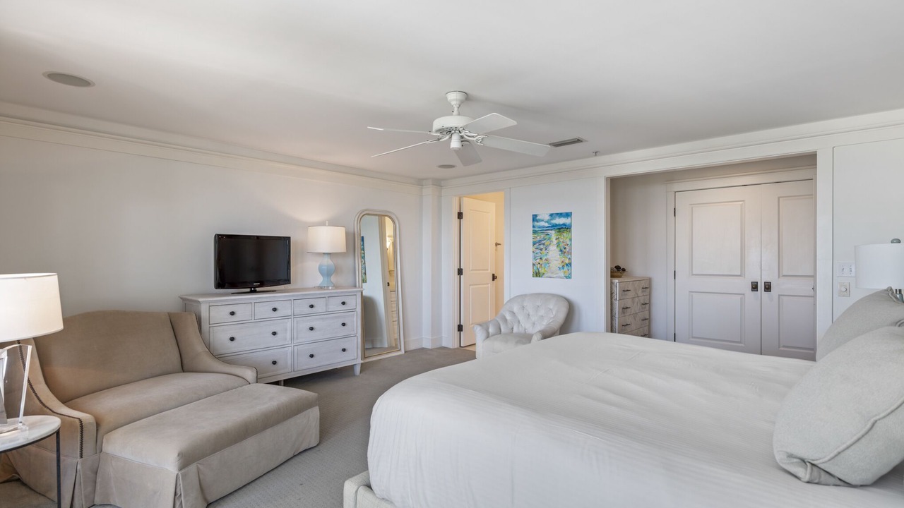 Photo of Bedroom in Gulf District