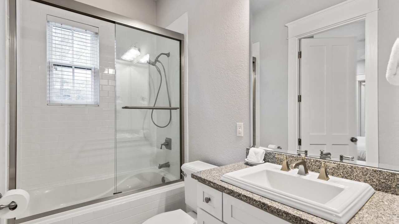 Photo of Bathroom in Forest District