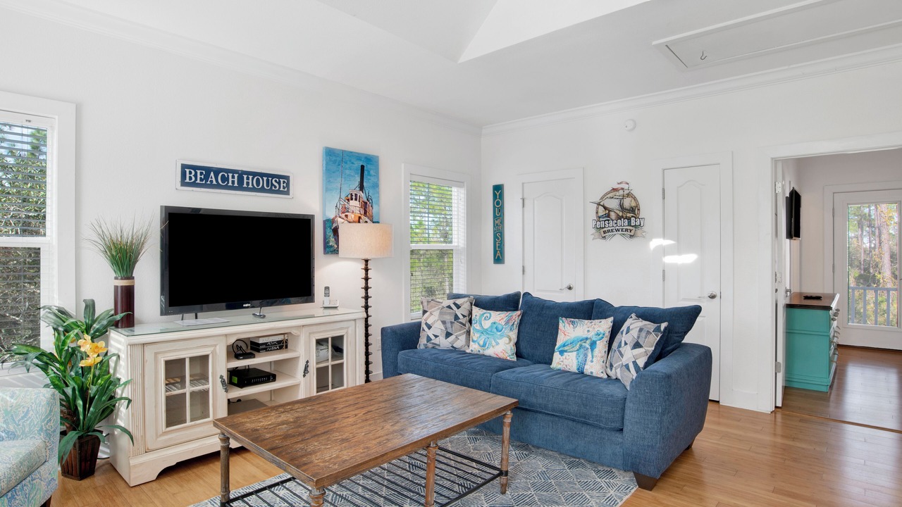 Photo of Livingroom in Ono Island